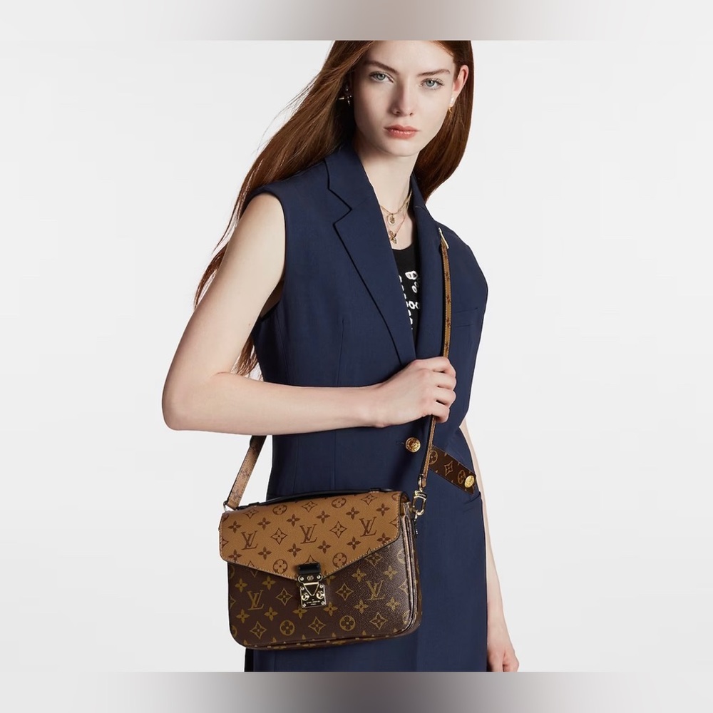 Louis Vuitton Pochette Métis crossbody